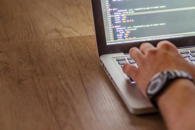 Implémentation de logiciels et progiciels : 5 compétences clés de consultants et managers externes